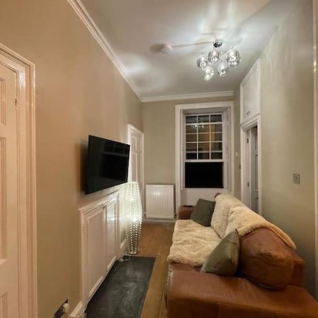 Ground Floor Apartment In Central Бат Экстерьер фото